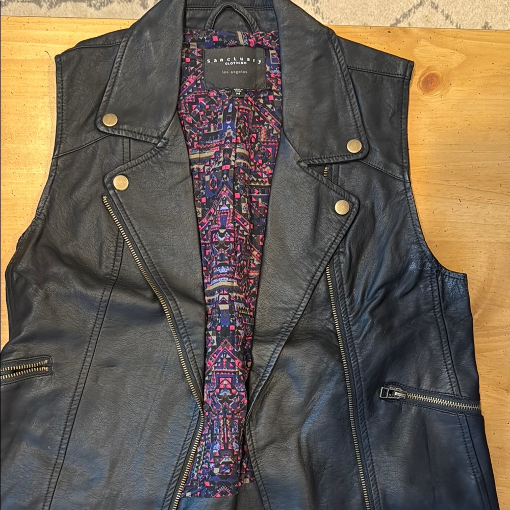Sanctuary Black vest